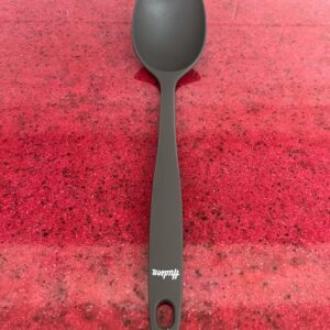 Copia-de-Set-de-6-utensillos-de-nylon-gris-con-vaso-16.jpg