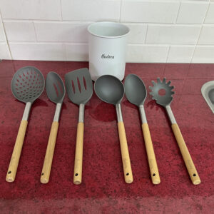 Set-de-6-utensillos-con-mango-de-madera-con-vaso-giratorio-17.jpg