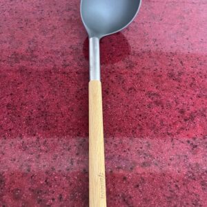 Set-de-6-utensillos-con-mango-de-madera-con-vaso-giratorio-8.jpg